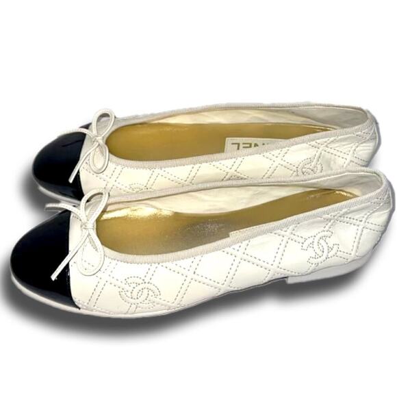 CHANEL Shoes - Chanel Off-White Black Toe Ballet Flat